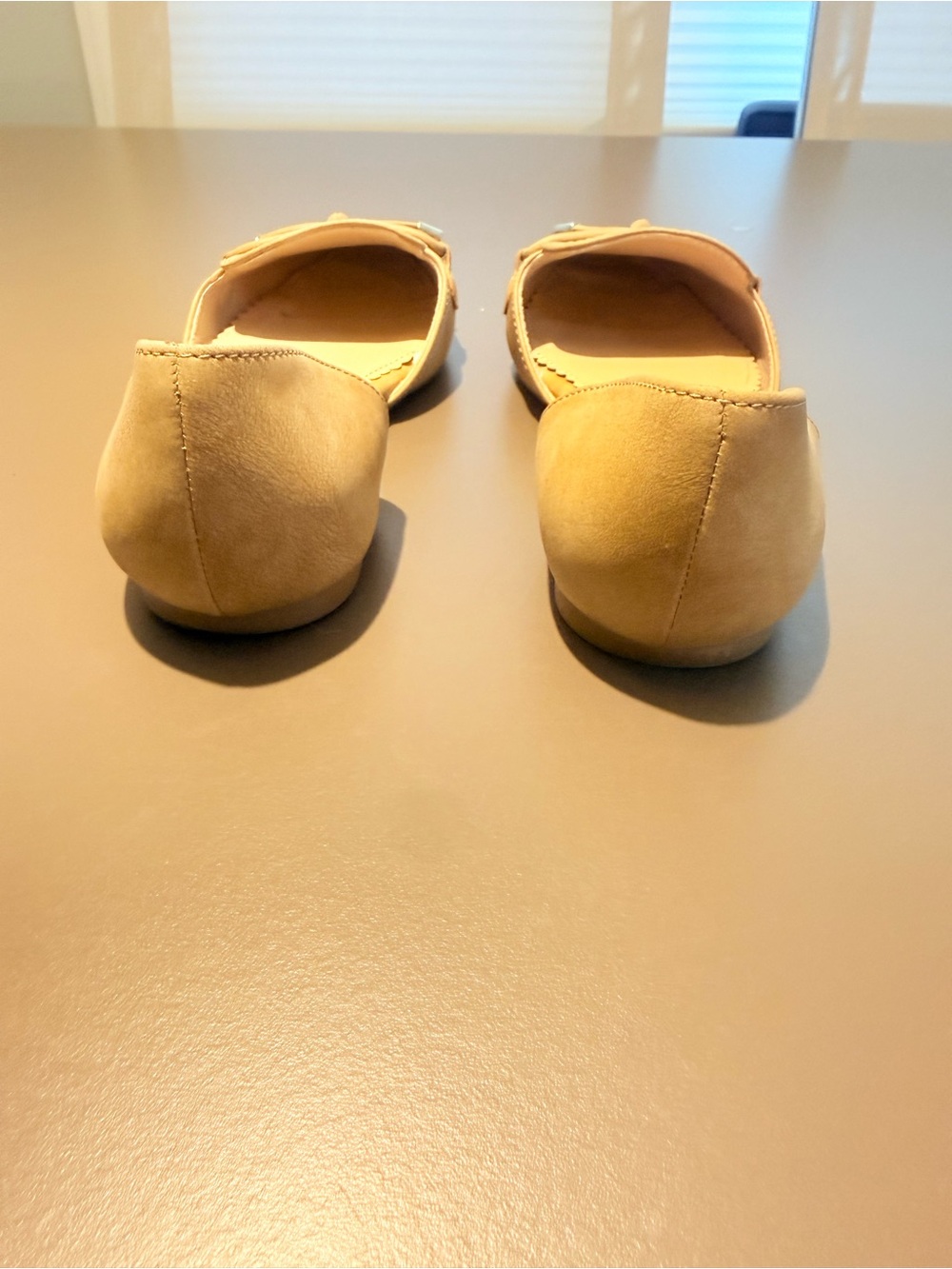 Isaac Mizrahi Tan D'Orsay Loafers with Bow Accent Size 7.5 - Picture 9 of 11
